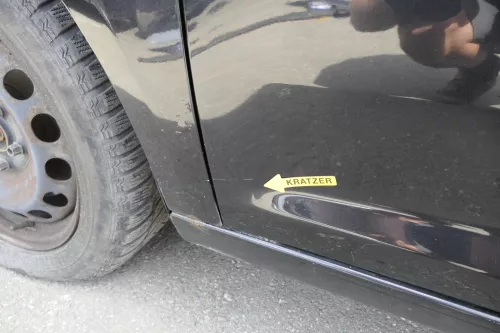 VW Touran 1T 1T3 Tür vorne links Fahrertür schwarz LC9Z metall OHNE Anbauteile d