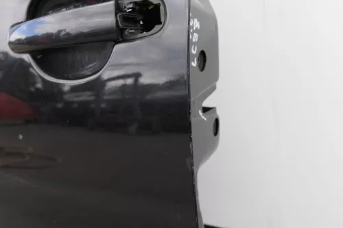VW Passat 3B 3BG Kombi + Limo Tür vorne links Fahrertür schwarz LC9Z metallic me (130107)