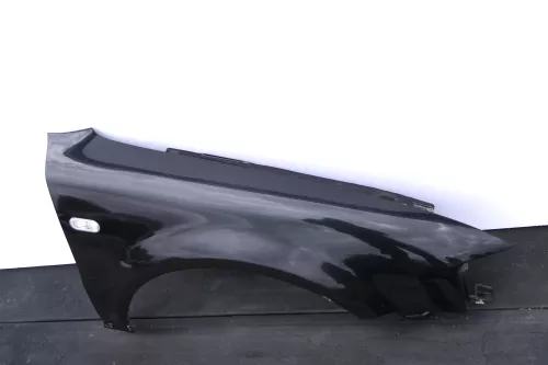 VW Passat 3B Kotflügel vorne rechts schwarz LC9Z metallic 99,95 E (130396)