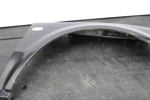 VW Passat 3B Kotflügel vorne rechts schwarz LC9Z metallic 99,95 E (130396)