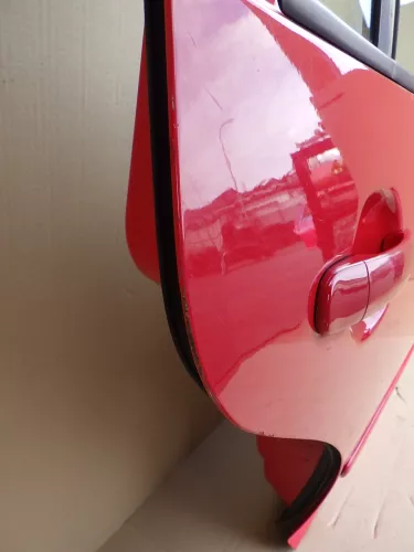 VW Golf 4 Bora Tür hinten rechts nur Kombi / Variant rot LP3G (130489)