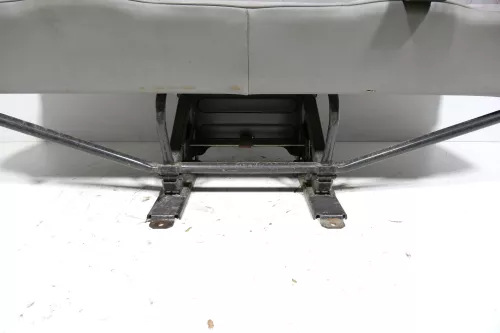 VW T4 Sitze hinten Sitz Rückbank 3-er (Multivan Caravelle) Rücksitzbank (130590)