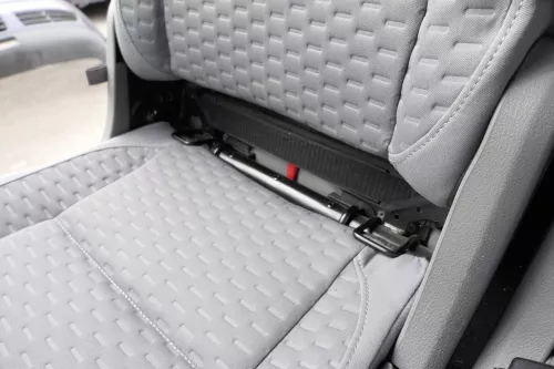 VW Touran Sitz hinten rechts (hintern Beifahrersitz) Rücksitz GRAU Isofix (140012)