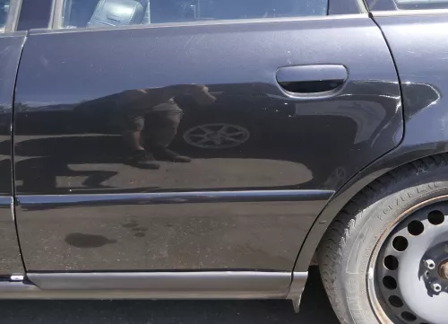 Audi A4 B5 Tür nur Türblatt hinten links schwarz LZ9W ebonyschwarz - Facelift