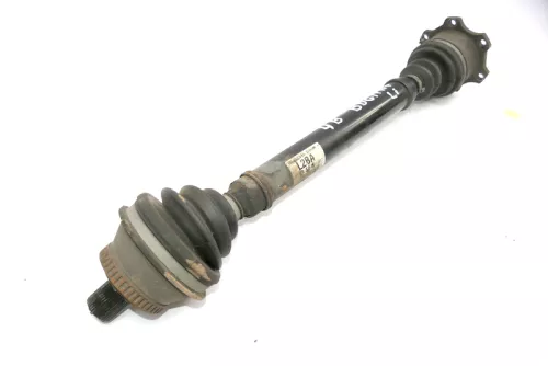 Audi A6 2,5 TDI Antriebswelle Gelenkwelle rechts 4B0407272BA 6Gang Motor BDG AKE