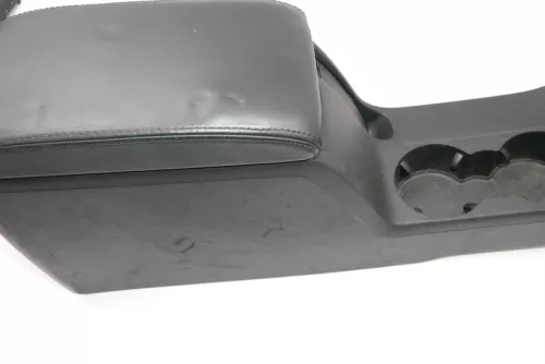VW Passat 3BG  Mittelarmlehne Armlehne Fach Lehne Mittelkonsole Leder schwarz (140840)