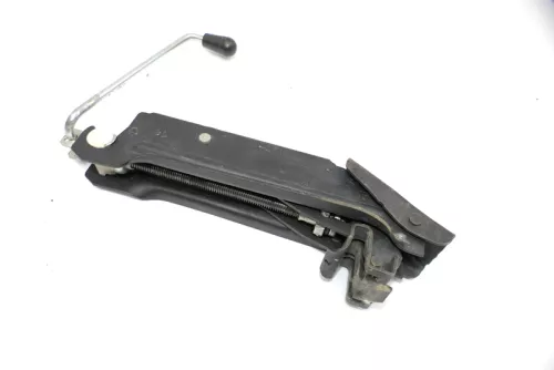 VW Golf 5 Audi A3 A4 Touran Bordwerkzeug Wagenheber (141383)