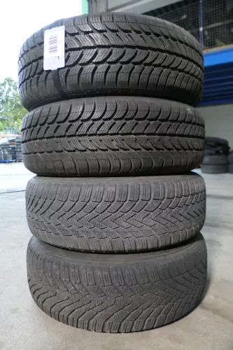 VW Golf 6 Caddy 2K 195/65 R15 91T Winterreifen M+S Felgen Reifen M&S 2x5mm 2x8mm (141766)