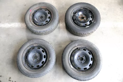 4x VW Golf 4 Bora 195/65 R15 91T Winterreifen M+S Reifen 6jx15H2 ET38 ca. 4-5mm