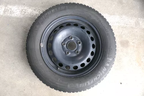 VW Golf 6 Touran 1T 195/65 R15 91H Winterreifen M+S Felgen Reifen M&S ca. 5-6mm (141782)