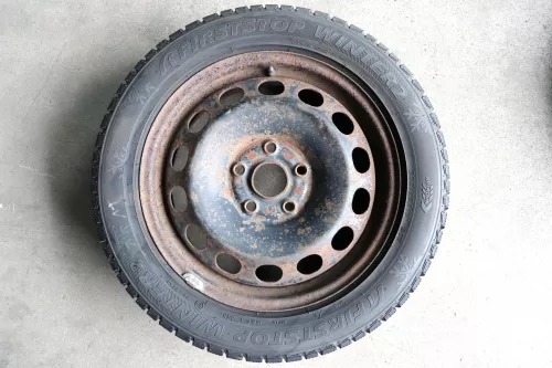 VW Passat 3C Golf Reifen Winterrreifen M&S 205/55 R16 91H Felgen ca. 7mm (141786)