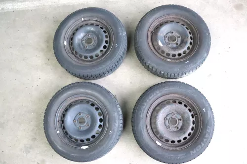 Audi A4 B5 A6 4B Passat 3BG Felgen Reifen Winterreifen M+S 195/65 R15 91T 6-8mm