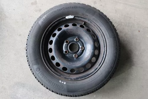 VW Golf 6 Touran 1T 195/65 R15 91T Winterreifen M+S Felgen Reifen M&S ca. 4-8mm (142209)