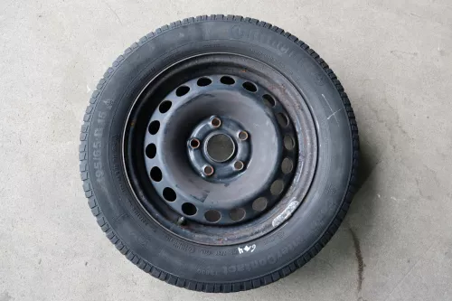 VW Golf 6 Touran 1T 195/65 R15 91T Winterreifen M+S Felgen Reifen M&S ca. 4-8mm (142209)