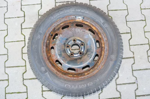 4x VW Golf 4 Bora A3 Bora 195/65 R15 91T Winterreifen M+S Reifen Felgen ca.6mm (142231)