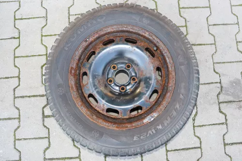 4x VW Golf 4 Bora A3 Bora 195/65 R15 91T Winterreifen M+S Reifen Felgen ca.6mm (142231)