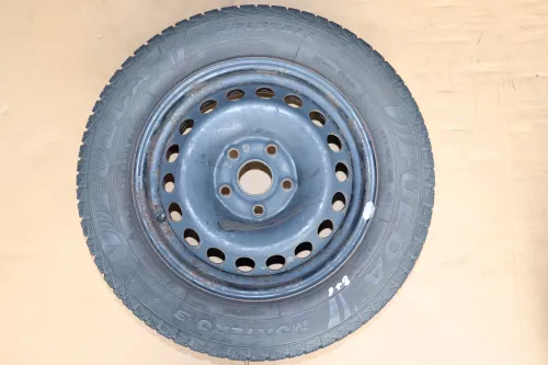 VW Golf 6 Plus 5M 195/65 R15 91T Winterreifen M+S Felgen Reifen M&S ca. 5-7mm (142416)