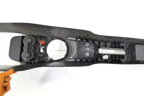 Skoda Fabia 5J Mitteltunnel Tunnel Becherhalter Mittelkonsole Zigaretten Anzün (142662)