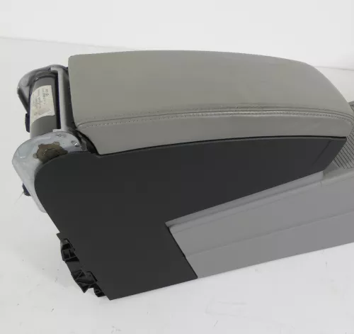 VW Passat 3C Mittelarmlehne Armlehne Fach Deckel Leder grau 3C0864207M