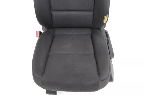 Audi A4 B6 8E Sitz Fahrersitz vorne links höhenverstellbar SHZ ok (143025)