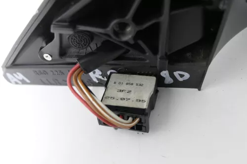 Audi A4 B5 elektrischer Spiegel Außenspiegel rechts schwarz matt unlackiert (143104)