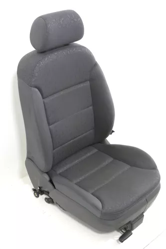 Audi A3 8L Sitz Fahrersitz vorne links 2/3-Türer klappbar höhenverstellbar Lehne (143773)