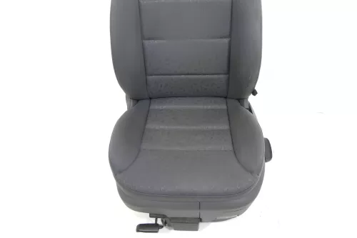 Audi A3 8L Sitz Fahrersitz vorne links 2/3-Türer klappbar höhenverstellbar Lehne (143773)