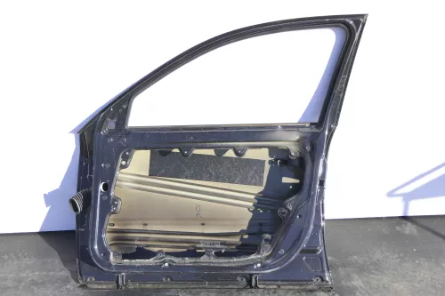 VW Passat 3B 3BG Kombi + Limo Tür vorne rechts Beifahrertür schwarz LC9Z black d (144237)