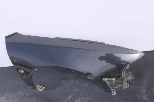 Audi A4 B5 (bis caMitte1999 Bild vergleic) Kotflügel vorne rechts schwarz LZ9U K (144244)