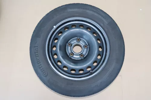 VW Golf Touran Sommerreifen Reifen Felgen 195/65 R15 91H Caddy 4-5mm (144443)