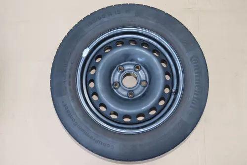 VW Golf Touran Sommerreifen Reifen Felgen 195/65 R15 91H Caddy 4-5mm (144443)