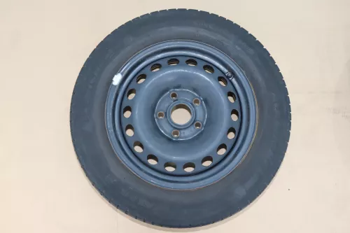 VW Golf 5 6 Touran Sommerreifen Reifen Felgen 195/65 R15 91H Caddy    3-5mm (144445)