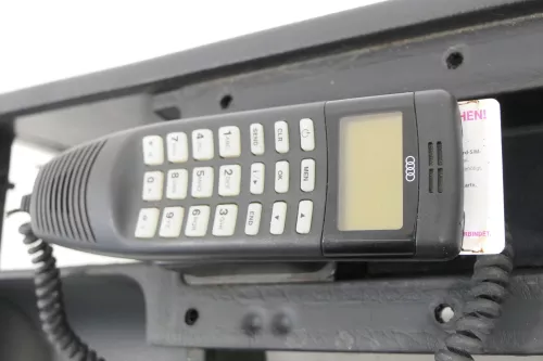 Audi A8 4D Mitteltunnel hinten Verkleidung um Handbremse 4D1863241 Telefon (144502)