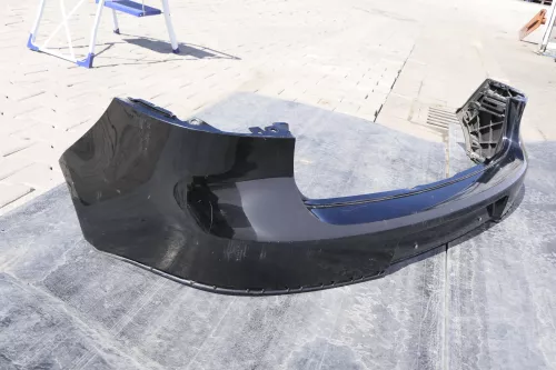 VW Golf 5 1K Limousine Stoßstange hinten Heckstoßstange schwarz L041 OBERTEIL (144706)