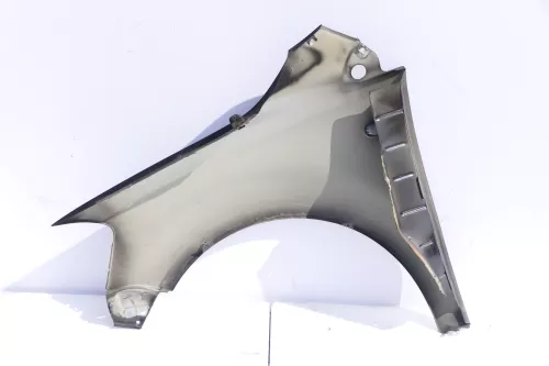 VW Fox 5Z Kotflügel vorne rechts schwarz L041 (145073)