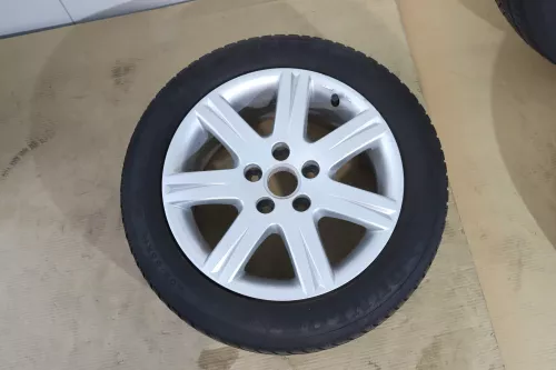 Audi A6 4F Alufelgen Reifen 225/55 R16 91H Felgen Winterreifen 4F0071496 2-5mm (145351)