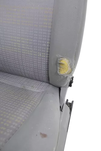 VW Caddy 3 2k Sitz Fahrersitz vorne links Fahrer (ohne die Kopfstütze) (145547)