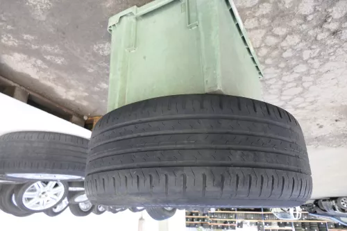 Audi A6 4F Alufelgen original 225/55 R16 Y XL 4F0601025AJ Sommer 3-6mm (145601)