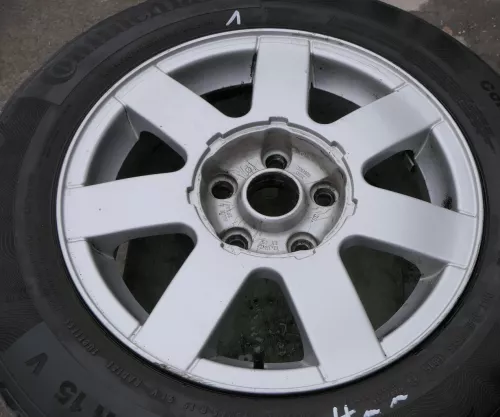 1x Felge Alufelge original VW Passat 3BG 7jx15H2 ET45 3B0601025C 3B0 601 025 C 1