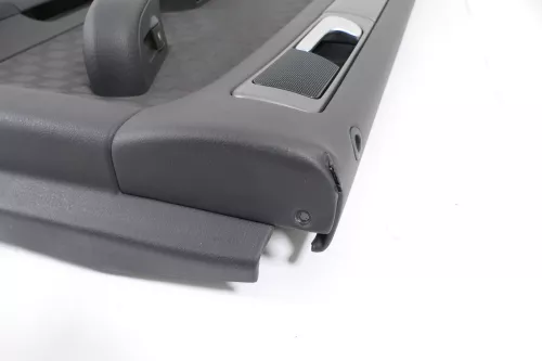 1x Audi A6 4B Türverkleidung Verkleidung Tür hinten links soul schwarz (145665)