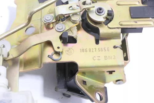 Skoda Octavia 1U Griff Öffner Heckschloß Schloß Heckklappenschloß ohneSchlüssel (145958A)