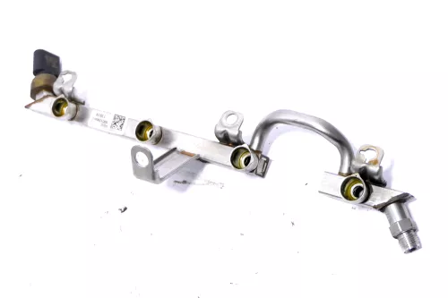 VW Golf Touran Eos Einspritzleiste 03C133317A CDGA Erdgas Gas Kraftstoffverteile