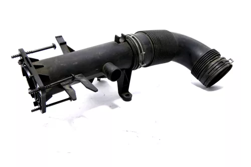 VW Touran Eos Passat Verbindungsrohr Rohr Druckrohr Leitung Stutzen (146017)