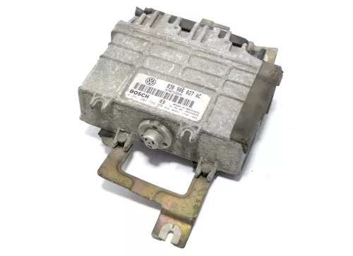 VW Polo 6N Steuergerät Motor Motorsteuergerät 030906026AC / AK 33kw AEV 45PS