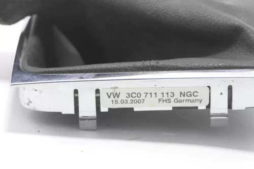 VW Passat 3C 5-Gang Schaltknauf Schaltsack Schaltung Schaltknüppel original Scha (146169)