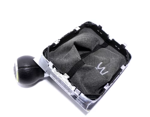 VW Passat 3C 5-Gang Schaltknauf Schaltsack Schaltung Schaltknüppel original Scha (146172)