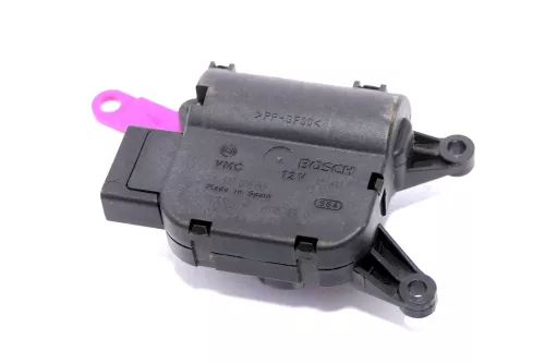 Audi A4 8E Stellmotor für Heizung Temperatur 8E1820511A 8E1820511H