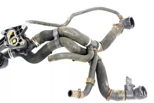 Audi A4 8E B6 Thermostat Gehäuse Schlauch 2,0 ALT 03C121026AF CDGA (146353)