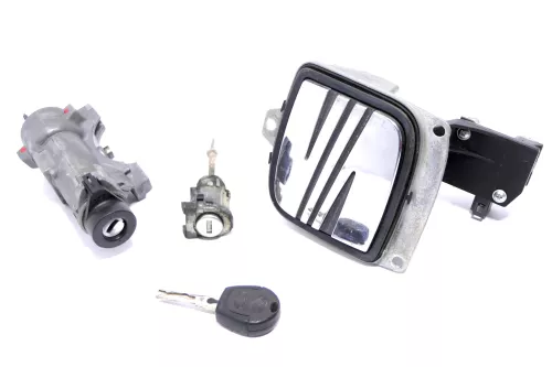 Seat Ibiza 6L Schloßsystem 1xTürschloß Heckschloß 1x Schlüssel Schloß Zündschloß
