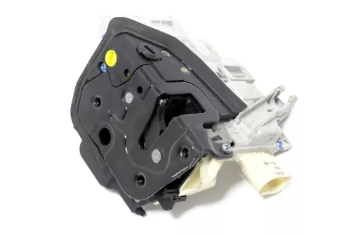 Audi A4 8E Stellmotor Tür Türschloß mit ZV hinten links 8E0839015AA (146765)